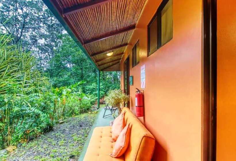 ユースホステル Kinkajou Ecolodge