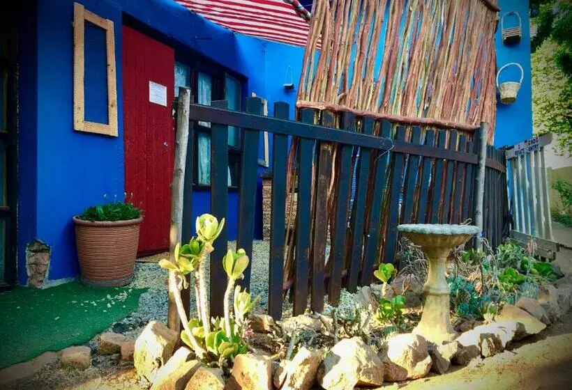 Retkeilymaja The Shack Life