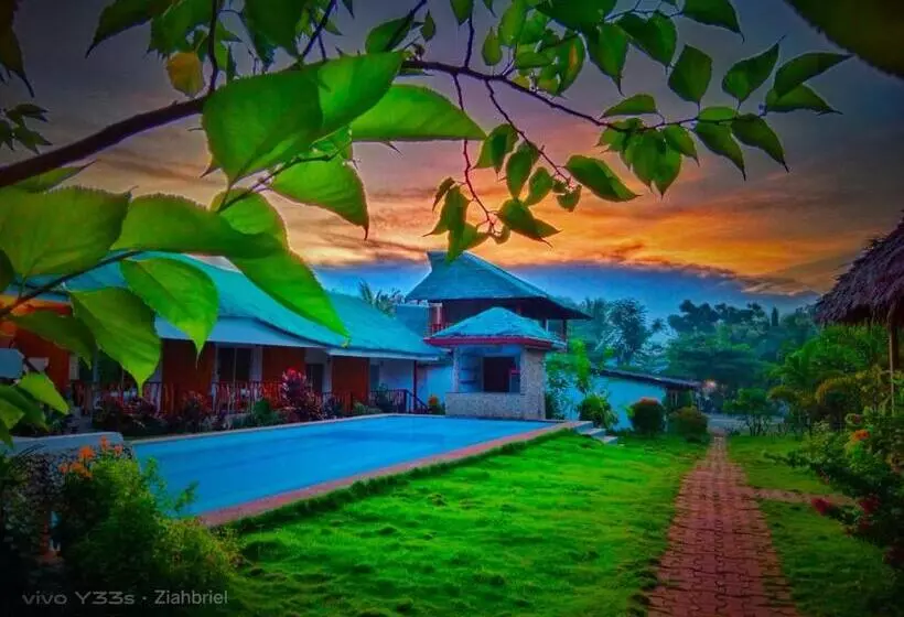 ベッドアンドブレックファースト Becano Restobar And Resort