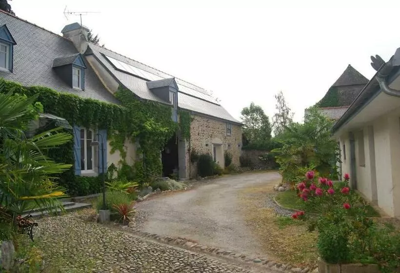 Aamiaismajoitus (B&B) La Ferme Aux Fleurs