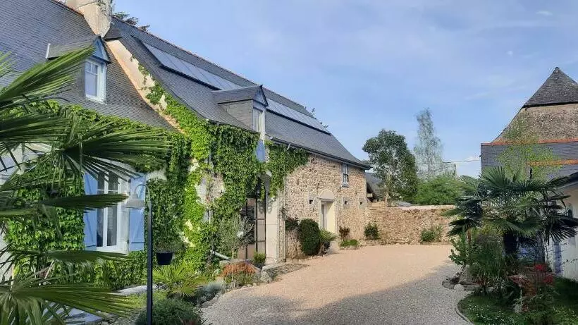 Aamiaismajoitus (B&B) La Ferme Aux Fleurs