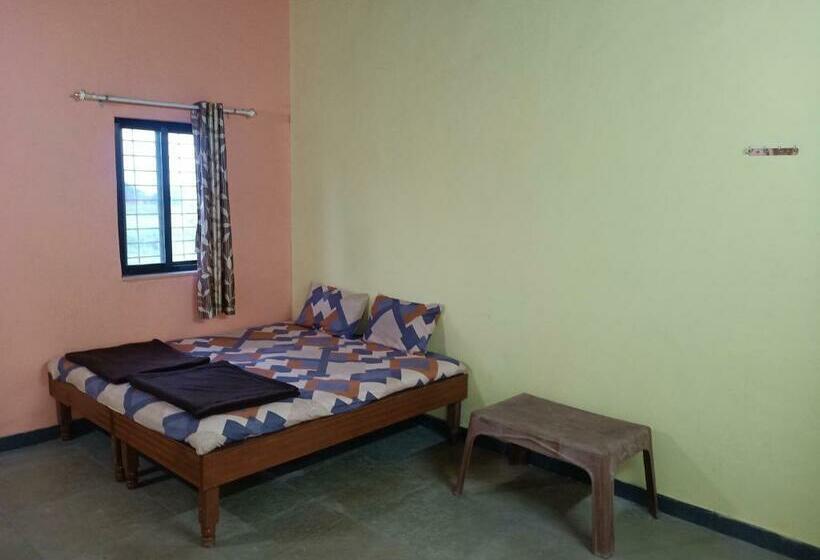 Bed and Breakfast Mohole Wada, Ramshej Fort, Nashik