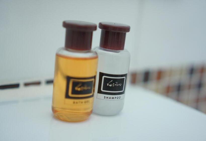 酒店 โรงแรมชดาวิวกาฬสินธุ์