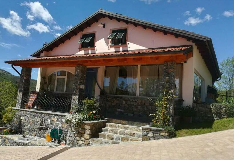 فندق 028   Agriturismo Il Boschetto Con Piscina, Pace E Natura   Camera Familiare