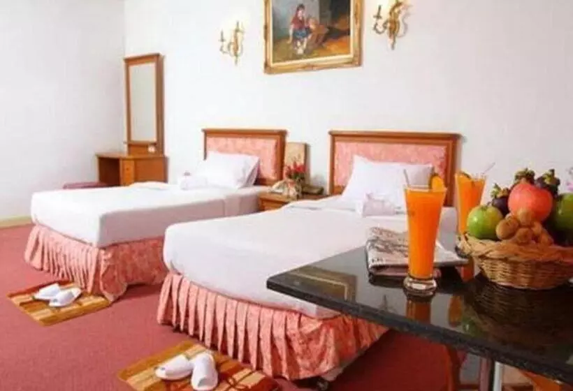 Hotelli 13 Coins Bang Yai