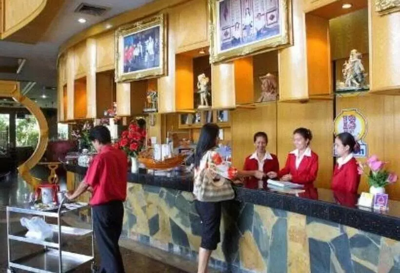 Hotelli 13 Coins Bang Yai