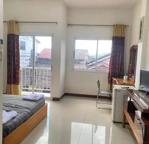 Hotelli Hom Pho Guesthouse