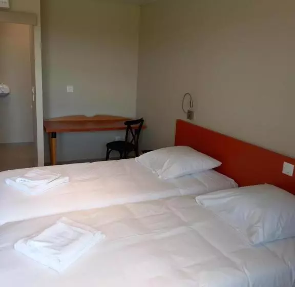 Hotelli Hôtel La Croix De Mille