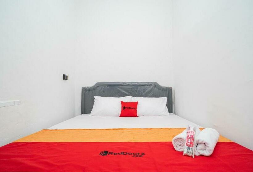 فندق Reddoorz @ Aralia Harapan Indah