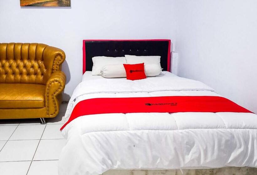 בית מלון כפרי Reddoorz @ Lolak Bolaang Mongondow