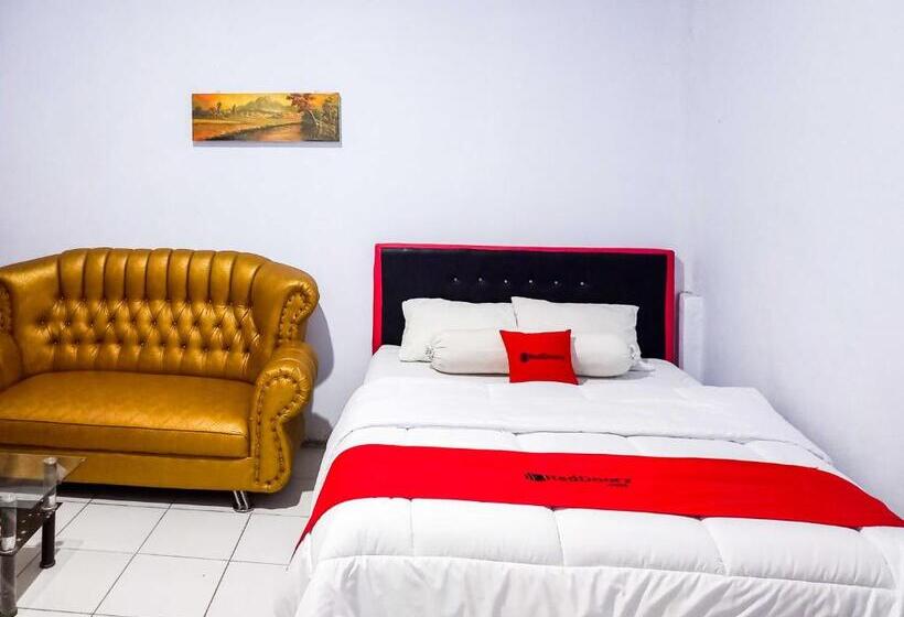 בית מלון כפרי Reddoorz @ Lolak Bolaang Mongondow