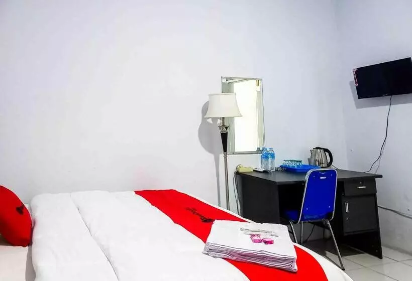 Hotelli Reddoorz @ Lolak Bolaang Mongondow