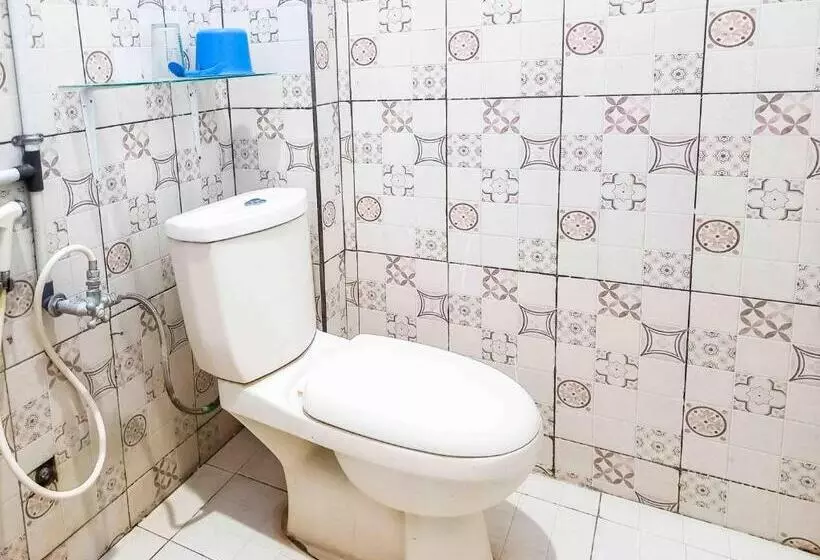 Hotelli Reddoorz @ Lolak Bolaang Mongondow