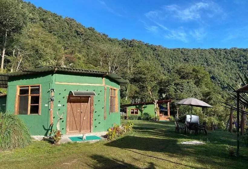 ホテル Tambo Quinde