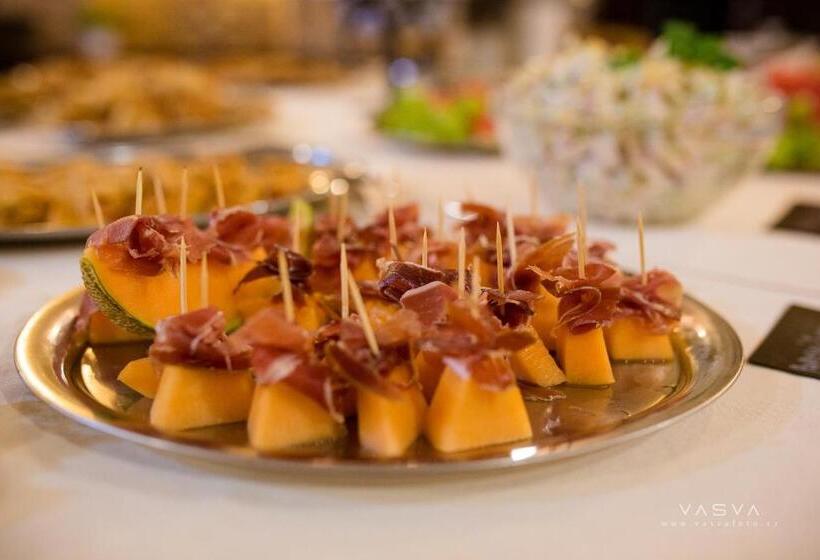 ホテル Vinné Sklepy Skalák