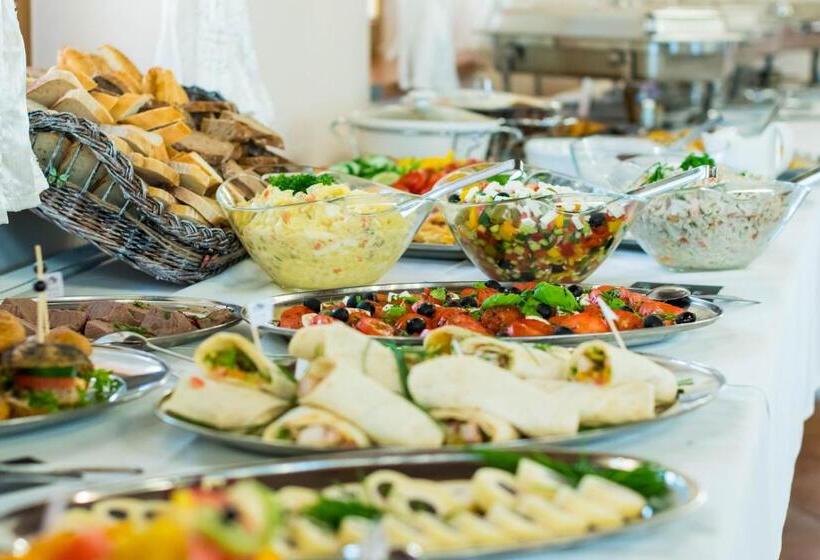 ホテル Vinné Sklepy Skalák