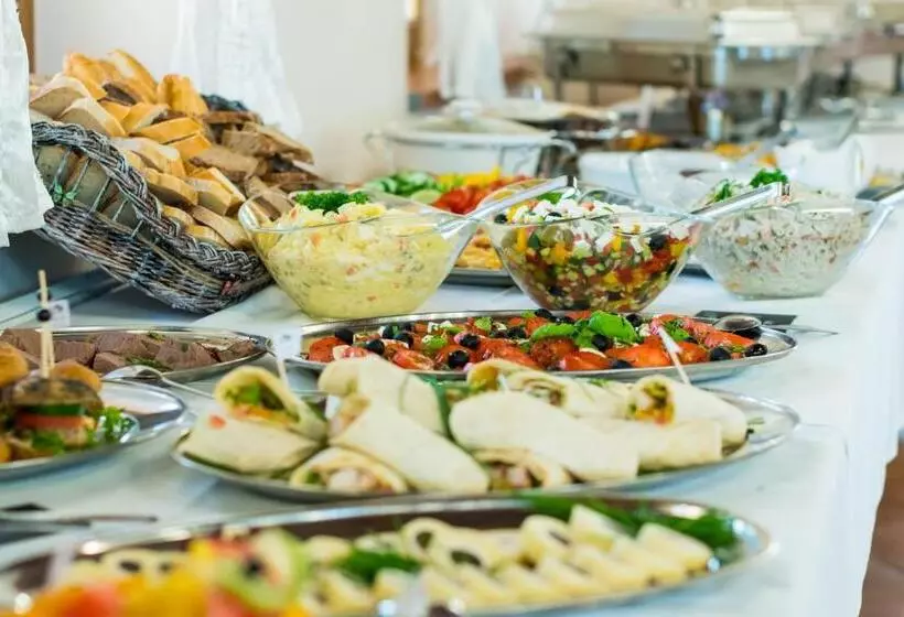 ホテル Vinné Sklepy Skalák