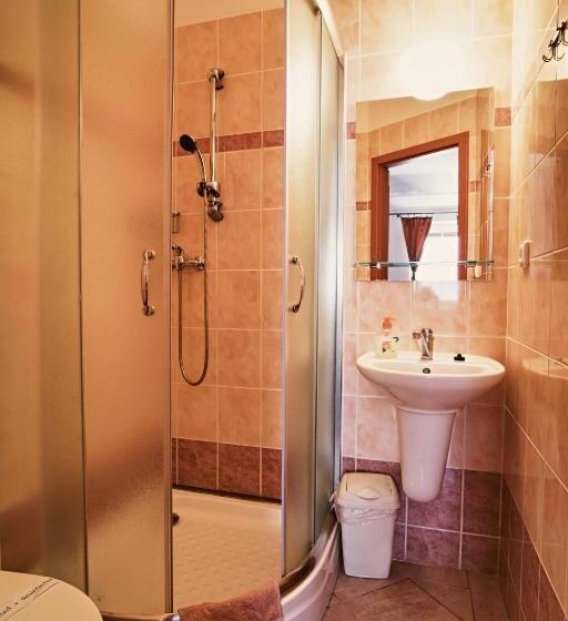 ホテル Vinné Sklepy Skalák