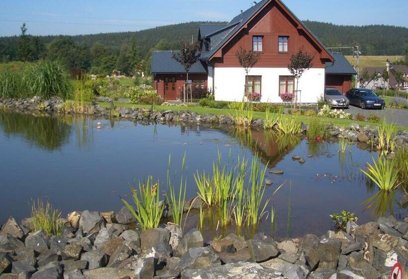 ペンション Doubické Chalupy