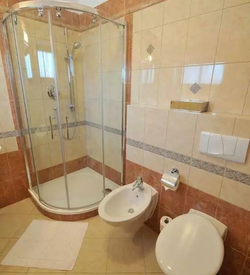 ペンション Doubické Chalupy