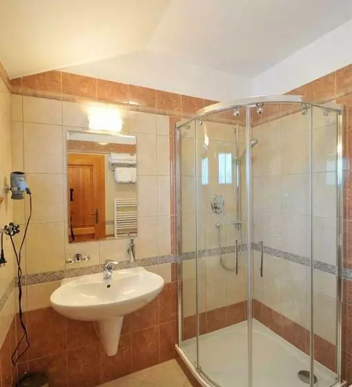 ペンション Doubické Chalupy