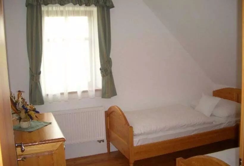 ペンション Doubické Chalupy