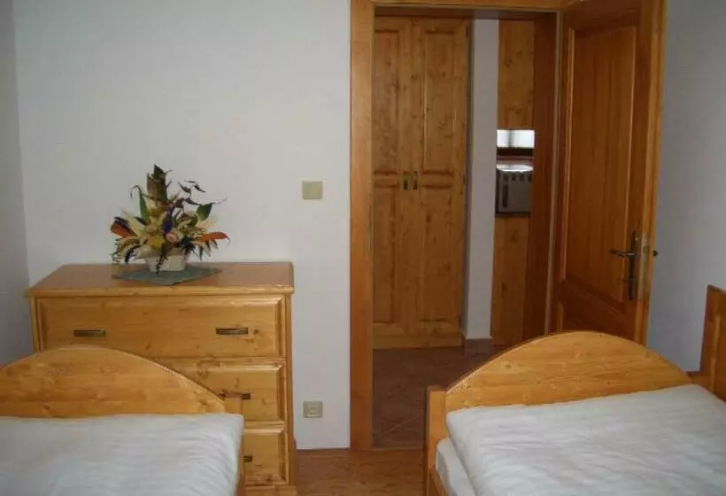 ペンション Doubické Chalupy