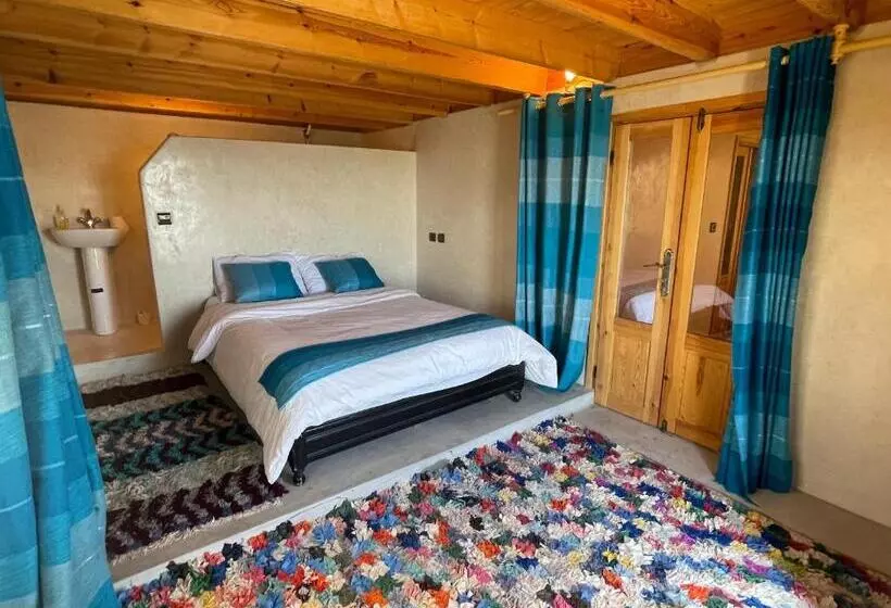 Majatalo La Chambre Tafokt