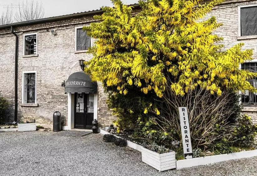 ペンション La Locanda Degli Artisti