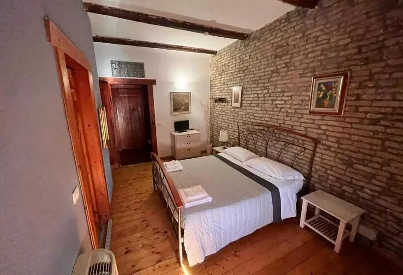 ペンション La Locanda Degli Artisti