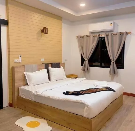 Majatalo The Moon Camp Khanom