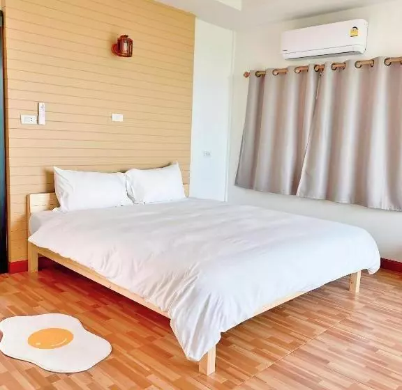 Majatalo The Moon Camp Khanom