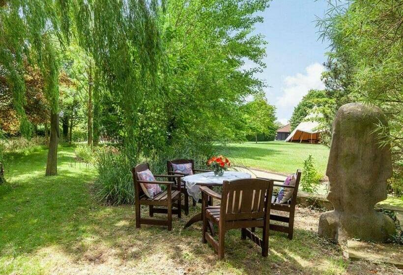 אתר נופש Apple Mount Retreat