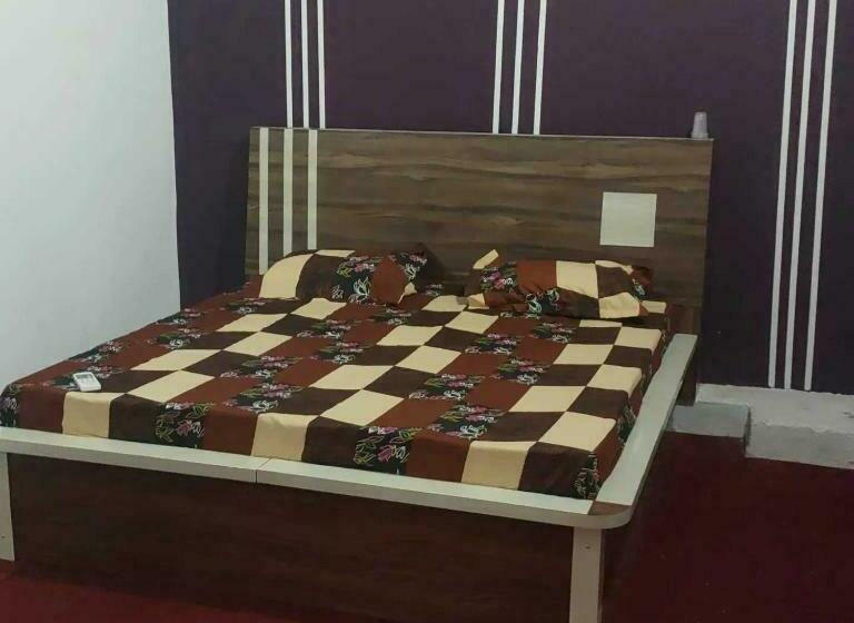 Spot On Vd Marriott Hotel & Restaurant