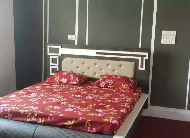 Spot On Vd Marriott Hotel & Restaurant