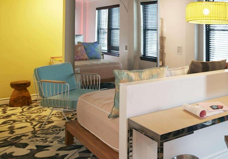 فندق Hollywood Volume, A Tribute Portfolio