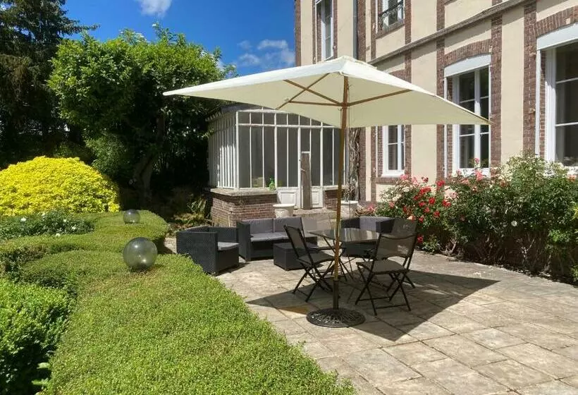 ペンション L Avre Des Joncherets   Possibilité Location En Journée