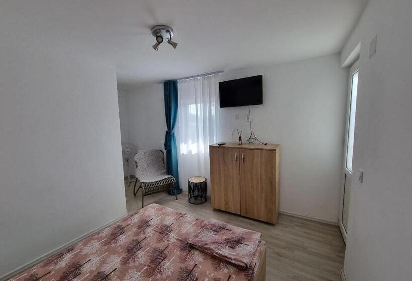 펜션 La Ponton Adakale