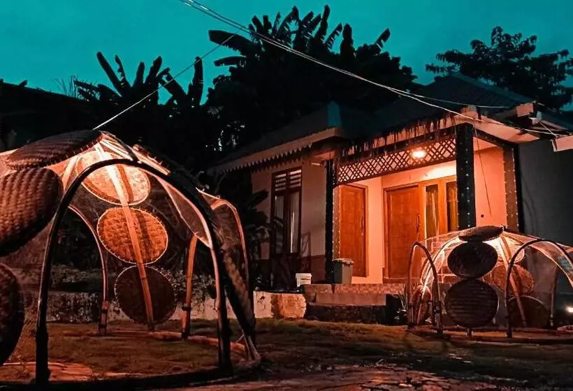 Majatalo Lontart Guesthouse