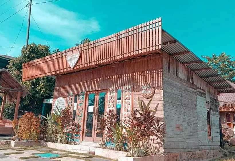 Majatalo Lontart Guesthouse