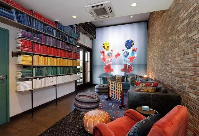 호스텔 Moxy Santa Barbara