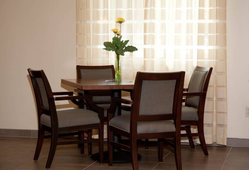 فندق Baymont By Wyndham Erie