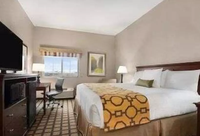 فندق Baymont Inn & Suites By Wyndham Odessa