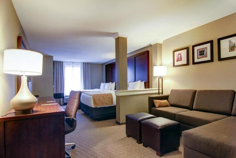Hotel Comfort Suites Carlsbad