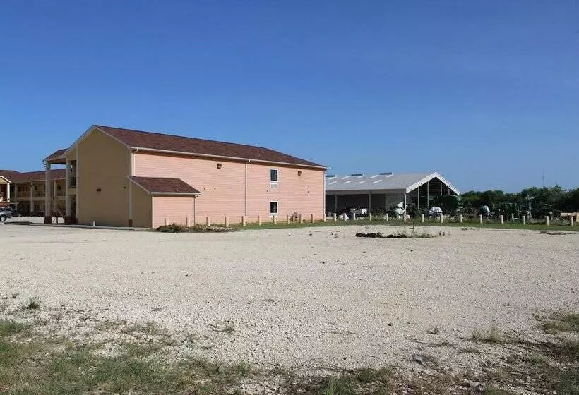 酒店 Horizon Inn & Suites Pearsall