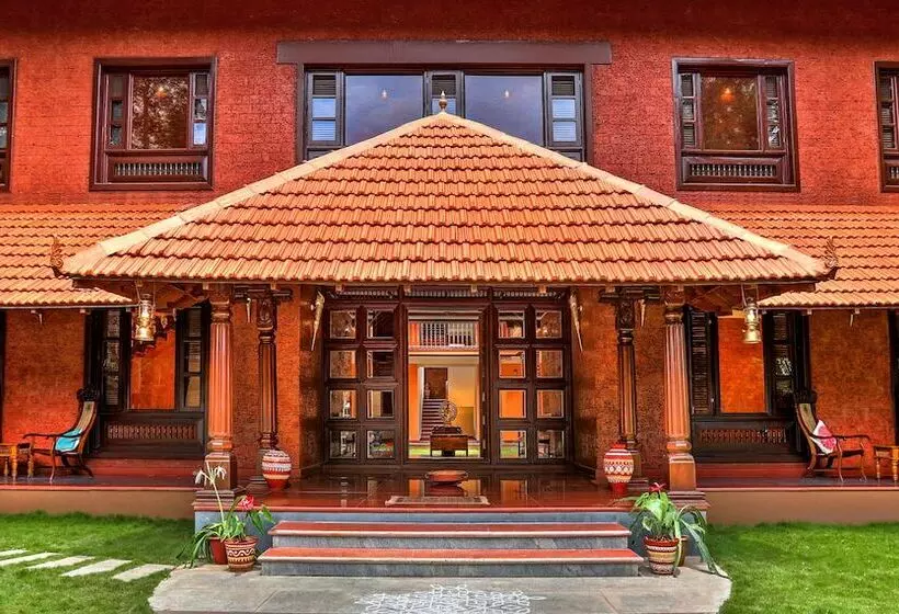 Hotel Hoysala Village Resort