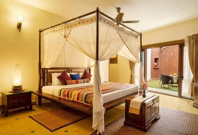 Hotel Hoysala Village Resort