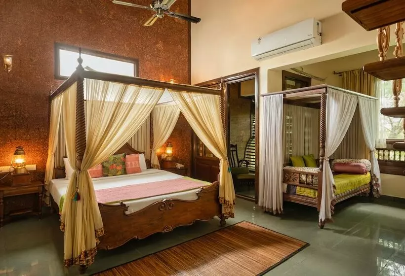 Hotel Hoysala Village Resort