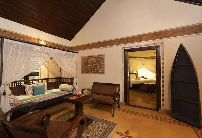 Hotel Hoysala Village Resort