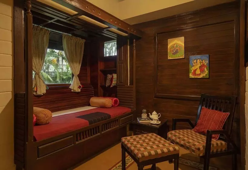 Hotel Hoysala Village Resort